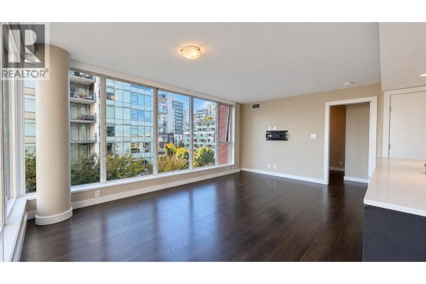 603 1618 Quebec Street, Vancouver, BC V6A0C5 Photo 4