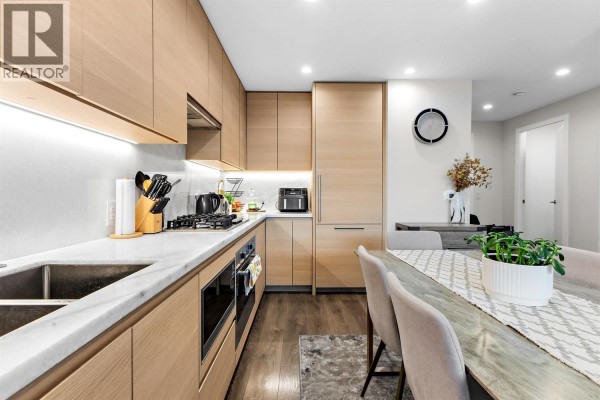 603 305 Morrissey Road, Port Moody, BC V3H0M3 Photo 3