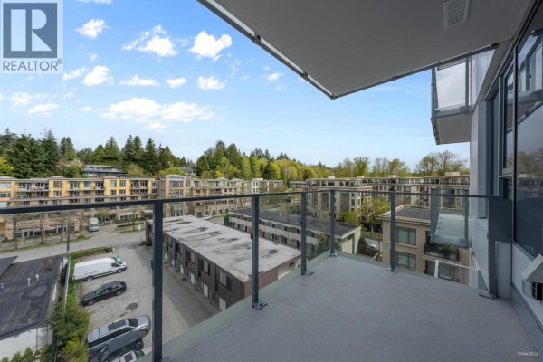 603 423 6th Street, West Vancouver, BC V7T0A1 Photo 2