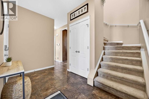 603 600 Carriage Lane Place, Carstairs, AB, photo 3