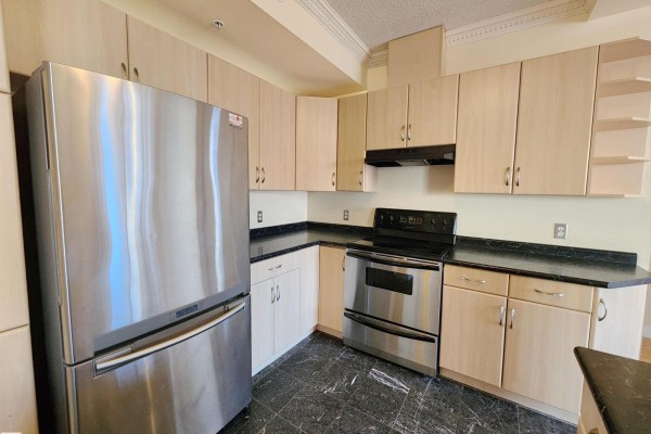 #603 9707 105 St Nw, Edmonton, AB T5K2Y4 Photo 5