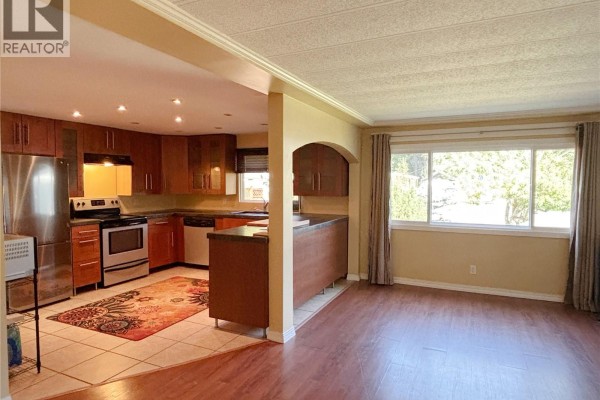 Kitchen - 603 Conuma Dr, Gold River, BC V0P1G0 Photo 4