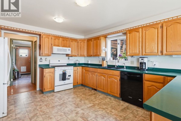 603 Marine Drive, Gibsons, BC V0N1V1 Photo 4