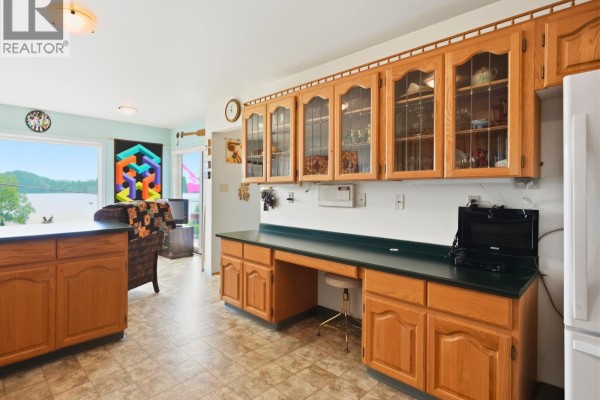 603 Marine Drive, Gibsons, BC V0N1V1 Photo 5
