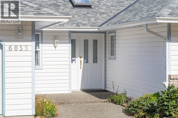 Storage - 6033 Chippewa Rd, Duncan, BC V9L5P5 Photo 3