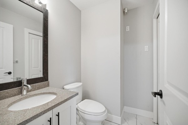 6035 138a Street, Surrey, BC V3X0H3 Photo 4