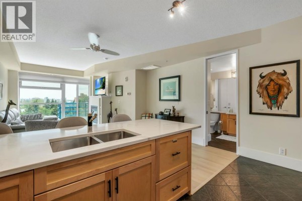 Kitchen - 604, 205 Riverfront Avenue Sw, Calgary, AB T2P5K4 Photo 2
