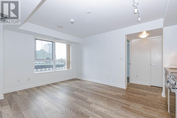 604 - 181 Huron Street, Toronto, ON M5T0C1 Photo 5