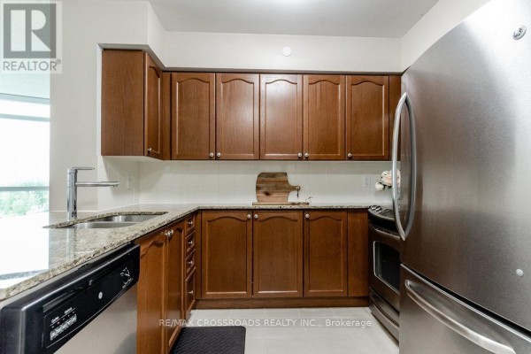 Primary Bedroom - 604 - 215 Sherway Gardens Road, Toronto, ON M9C0A4 Photo 4