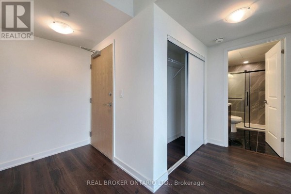 Kitchen - 604 - 2825 Jane Street, Toronto, ON M3N0A8 Photo 3
