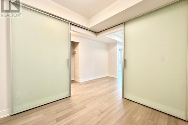 604 - 664 Spadina Avenue, Toronto, ON M5S0G4 Photo 3