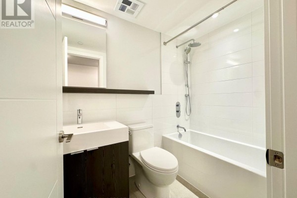 604 - 664 Spadina Avenue, Toronto, ON M5S0G4 Photo 5
