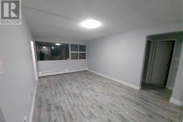 Kitchen - 604 - 735 Don Mills Road, Toronto, ON M3C1S9 Photo 5