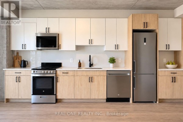 Kitchen - 604 - 810 King Street W, Hamilton, ON L8S0A7 Photo 3