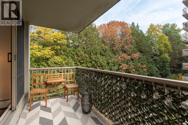 604 2016 Fullerton Avenue, North Vancouver, BC V7P3E6 Photo 2