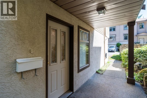 Bathroom - 604 288 Eltham Rd, View Royal, BC V9B1J9 Photo 4