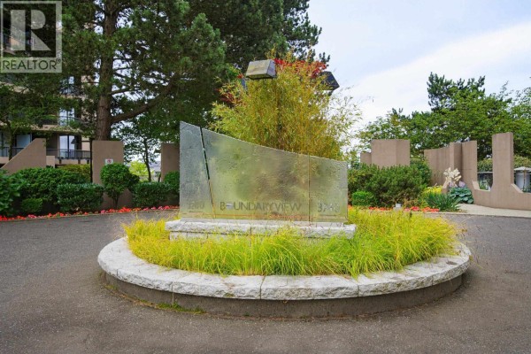 604 3740 Albert Street, Burnaby, BC V5C5Y7 Photo 5