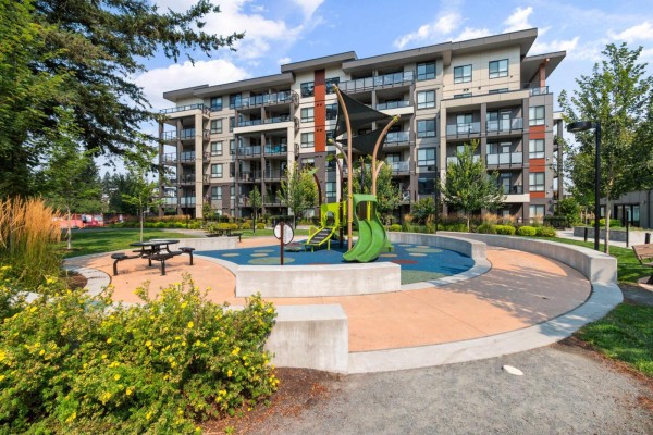 Den - 604 45505 Campus Drive, Garrison Crossing, Chilliwack, BC V2R6L2 Photo 3
