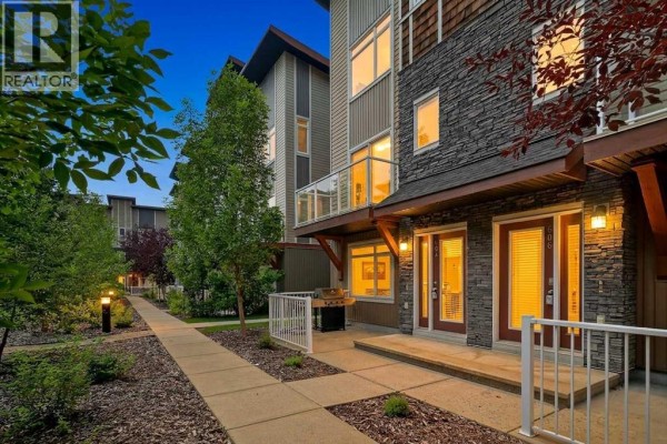 Office - 604 Skyview Point Place Ne, Calgary, AB T3N0L7 Photo 2