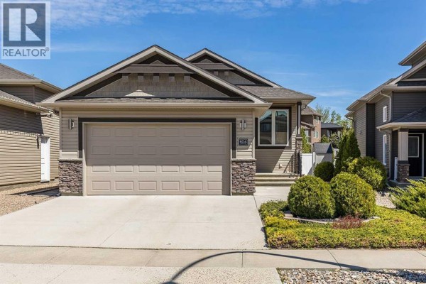 604 Vista Drive Se, Medicine Hat, AB, photo 2