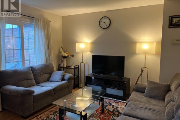 6043 Chidham Crescent, Mississauga, ON, photo 2