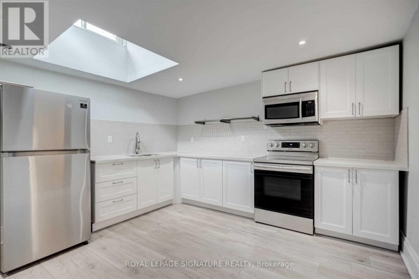 604a Queen Street W, Toronto, ON, photo 2