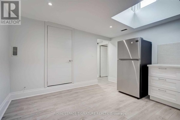 604a Queen Street W, Toronto, ON, photo 3