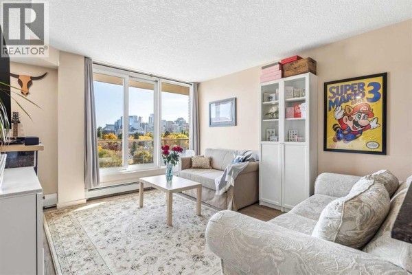 Living room - 605, 429 14 Street Nw, Calgary, AB T2N2A3 Photo 4