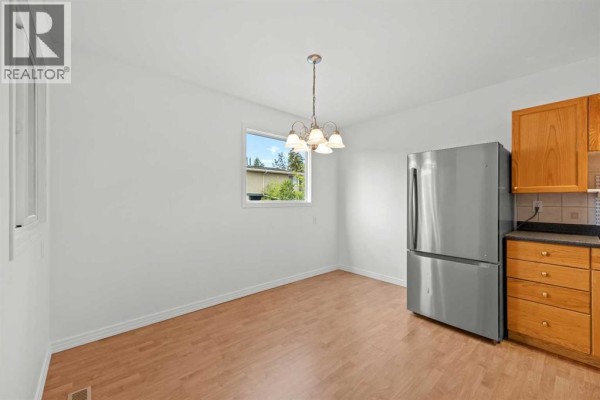 4pc Bathroom - 605, 6223 31 Avenue Nw, Calgary, AB T3B3X2 Photo 5
