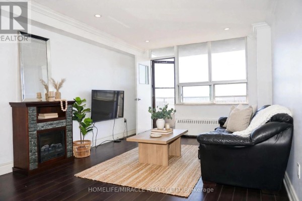 605 - 100 Lotherton Pathway, Toronto, ON, photo 3