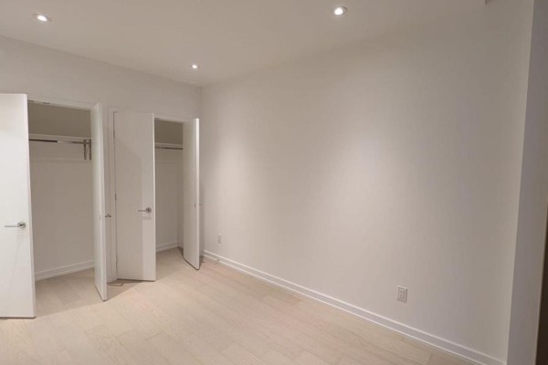 605 - 1315 Bay Street, Toronto, ON M5R0B3 Photo 4