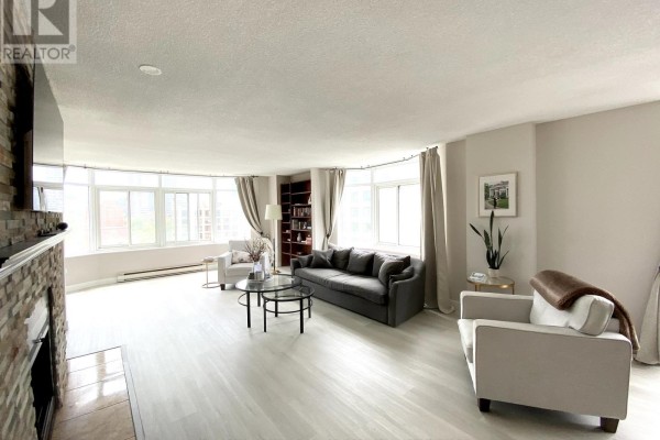Primary Bedroom - 605 - 135 George Street S, Toronto, ON M5A4E8 Photo 5