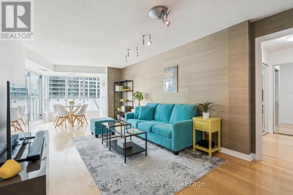 605 - 2111 Lake Shore Boulevard W, Toronto, ON, photo 2