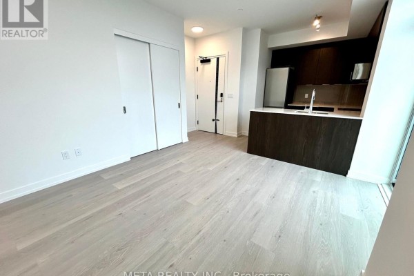 Living room - 605 - 2501 Saw Whet Boulevard, Oakville, ON L6M5N2 Photo 2