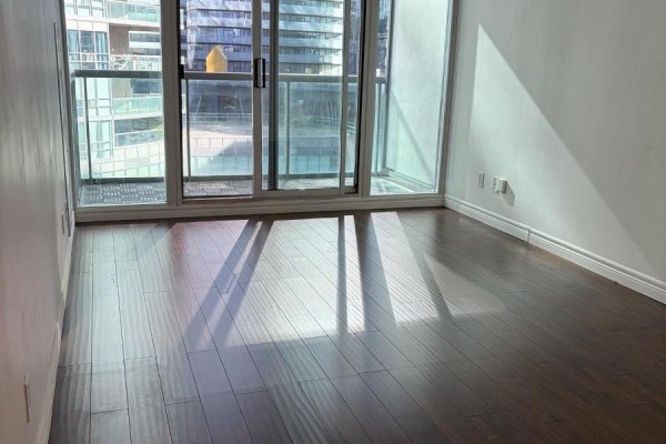 605 - 51 Lower Simcoe Street, Toronto, ON M5J3A2 Photo 4