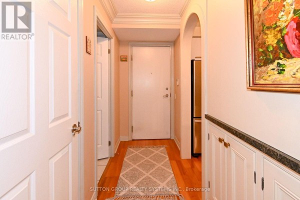 Bedroom 2 - 605 - 5229 Dundas Street W, Toronto, ON M9B6L9 Photo 5