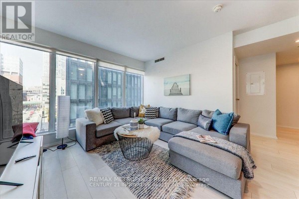 Primary Bedroom - 605 - 68 Shuter Street, Toronto, ON M5B1B4 Photo 4
