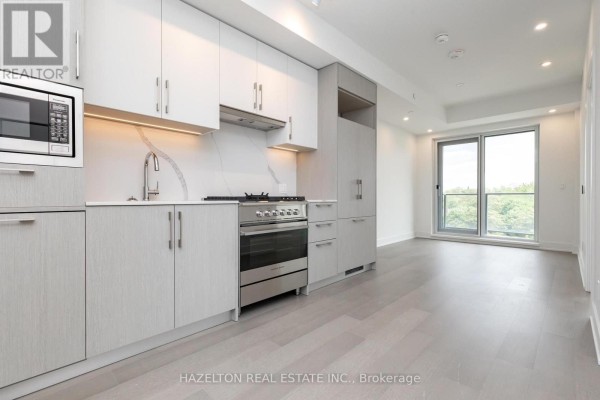 Primary Bedroom - 605 - 8 Manor Road W, Toronto, ON M4S2A5 Photo 3