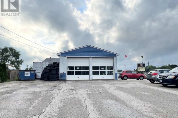 605 10th Street W, Owen Sound, ON, photo 3