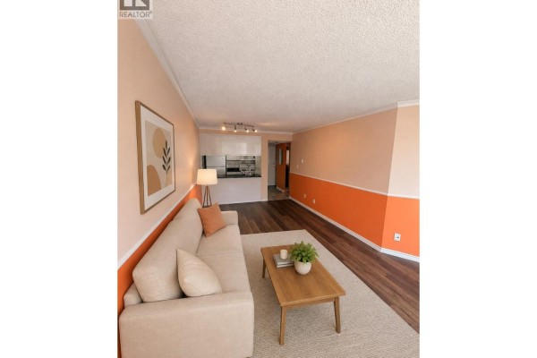 605 1270 Robson Street, Vancouver, BC V6E3Z6 Photo 4