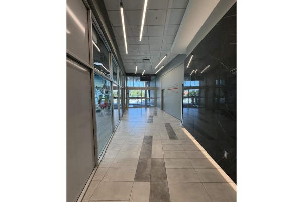 605 13761 96 Avenue, Surrey, BC V3V0E8 Photo 5