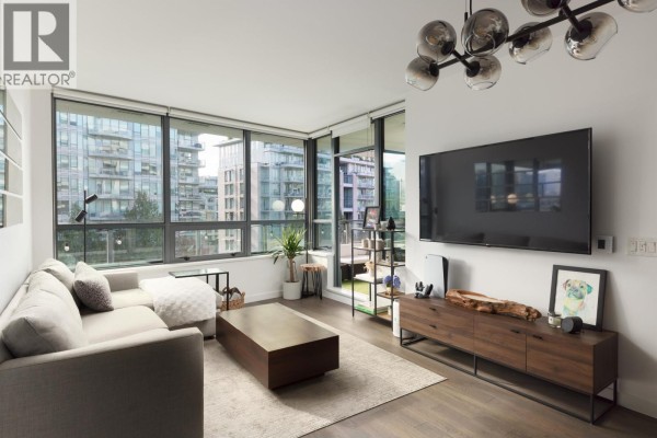 605 1688 Pullman Porter Street, Vancouver, BC V6A0H4 Photo 4