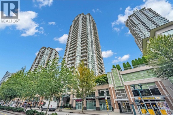 605 2968 Glen Drive, Coquitlam, BC, photo 2
