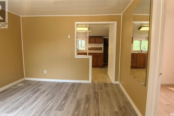 Bedroom - 605 2nd Street, Estevan, SK S4A2K8 Photo 5