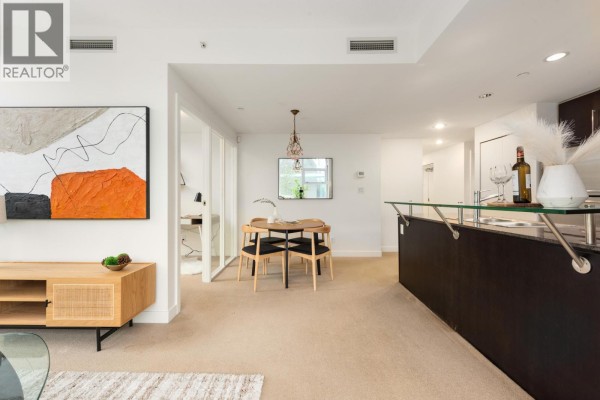 605 633 Kinghorne Mews, Vancouver, BC V6Z3H3 Photo 4