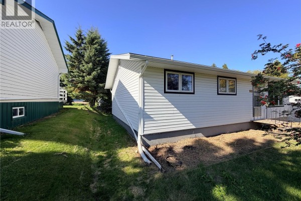 Bedroom - 605 Hall Street, Kelvington, SK S0A1W0 Photo 3