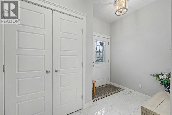 Dining room - 605 Nolan Hill Boulevard Nw, Calgary, AB T3R0V6 Photo 2