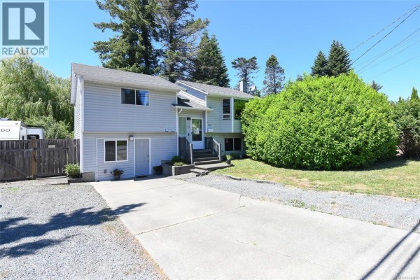 Kitchen - 605 Pritchard Rd, Comox, BC V9M3J1 Photo 2