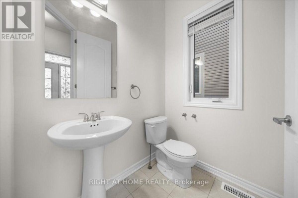 605 Silver Spruce Way, Ottawa, ON K2M0L1 Photo 5
