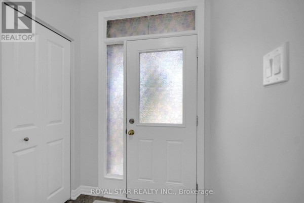 605 Sunburst Street, Ottawa, ON K1T0L1 Photo 5